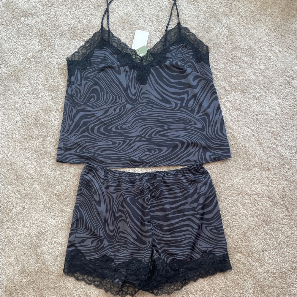 H&M  NWT Black and Gray Zebra Print Pajama Set